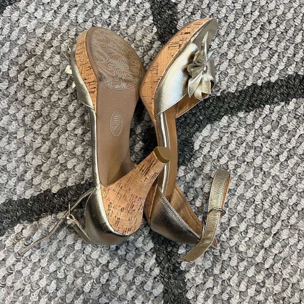 Sofft wedge heel sandal size 9 - Picture 4 of 5